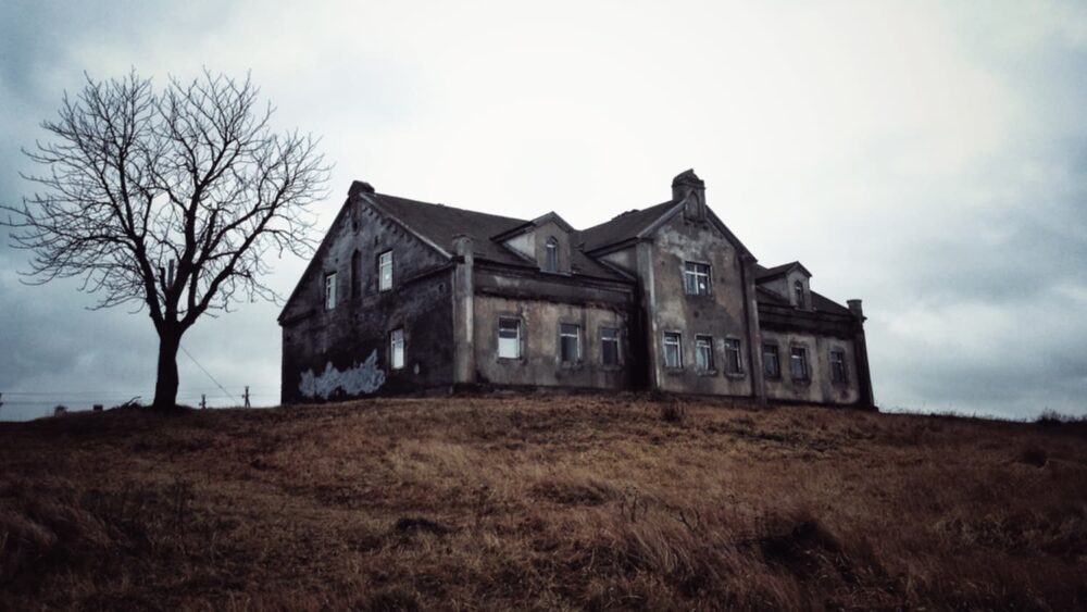 Is it cheaper to buy a haunted house?