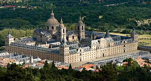 ¿Quién vivio en el monasterio del Escorial?