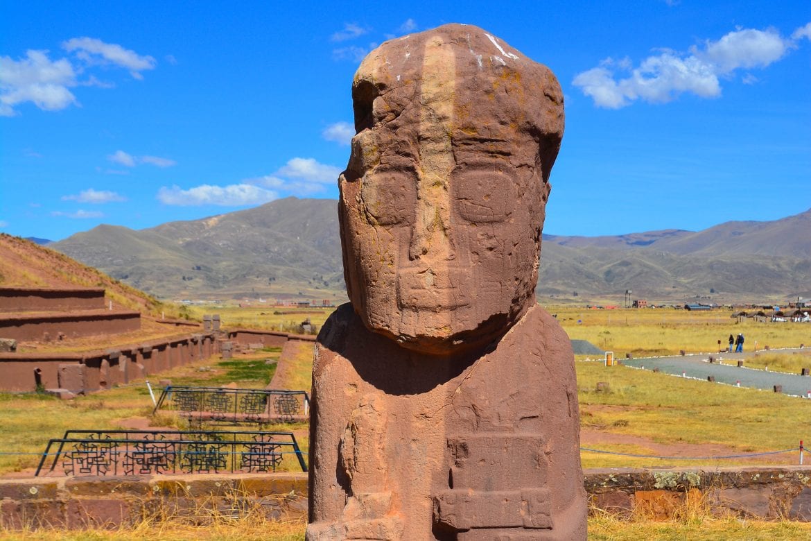 ¿Qué esculturas se realizaron en la cultura Tiahuanaco?